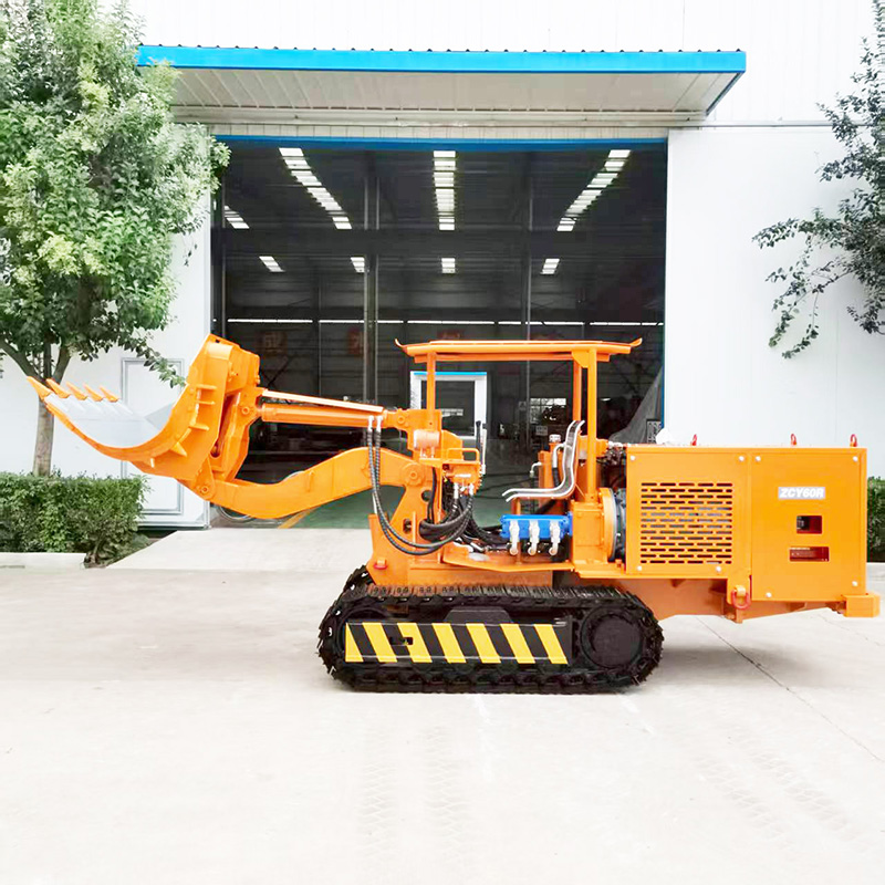 Großer Felslader mit seitlicher Entladung